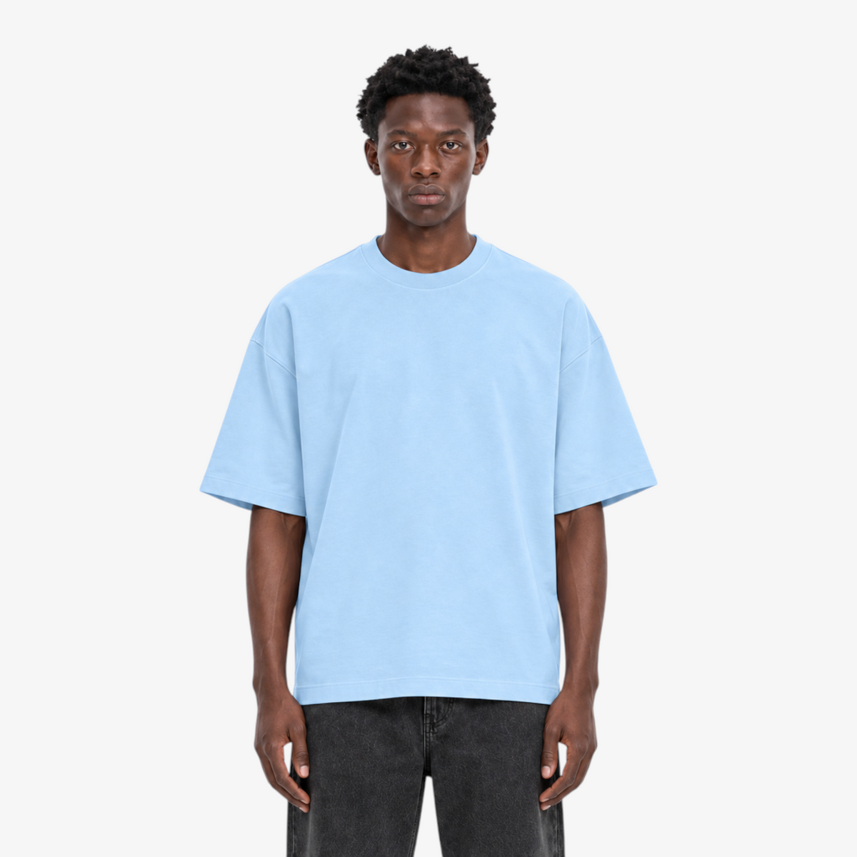 STF Leroy–Prince light blue oversized T-shirt — model close front